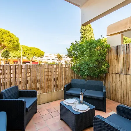 Διαμέρισμα Le Cabestan Terrasse Parking Proche De La Et De La Marina De Port Camargue *