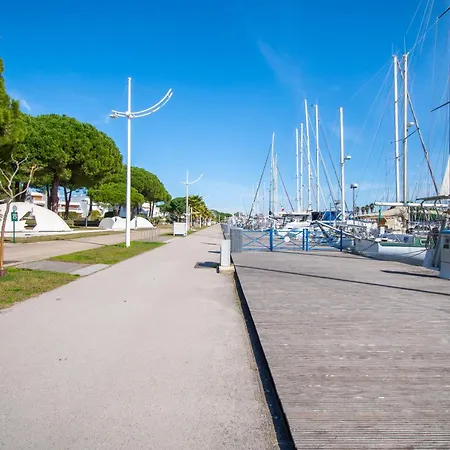 Le Cabestan Terrasse Parking Proche De La Et De La Marina De Port Camargue Lägenhet Le Grau-du-Roi